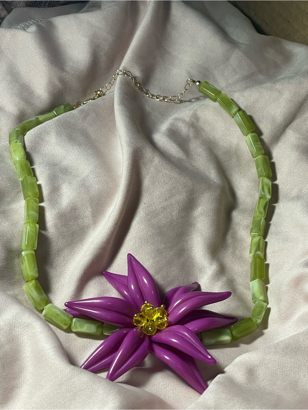 Acrylic Green Beaded Necklace with Purple Flower Pendant - Women Jewelry